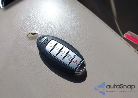 2013 Nissan Pathfinder Platinum z USA, uszkodzony, nr VIN 5N1AR2MM8DC682922